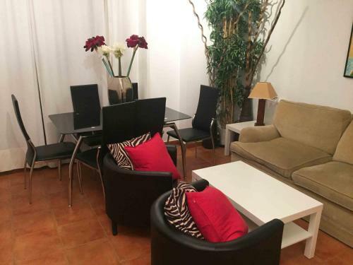 Charming Apartment With Wifi And Parking Space