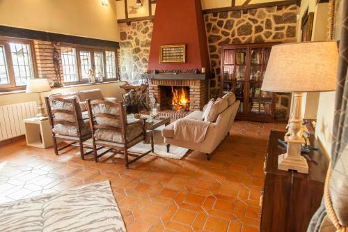 Villa Cr La Casona de Valfrio