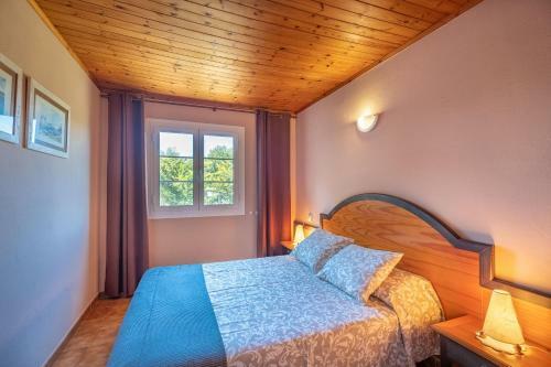 Apartamento Con Terraza Privada En Calan Bosch-c8