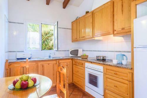 Mikel 3 Bedroom Villa, Cala'n Bosch