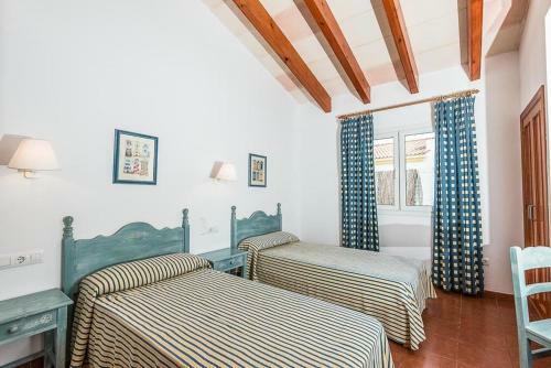 Cap D'artrutx Villa Sleeps 6 With Pool Air Con And Wifi