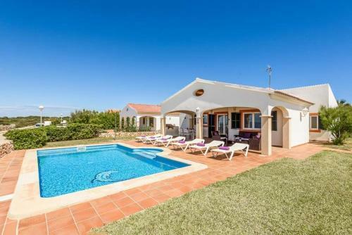 Cap D'artrutx Villa Sleeps 6 With Pool Air Con And Wifi