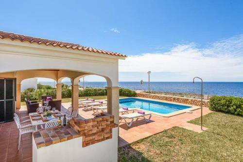 Cap D'artrutx Villa Sleeps 6 With Pool Air Con And Wifi