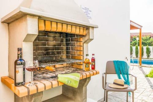 Cala En Bosch Villa Sleeps 8 With Pool Air Con And Wifi
