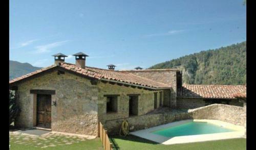 Sant Pau de Seguries Villa Sleeps 14 With Pool
