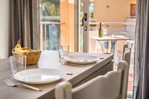 Ferrera Luxe Apartamento 701