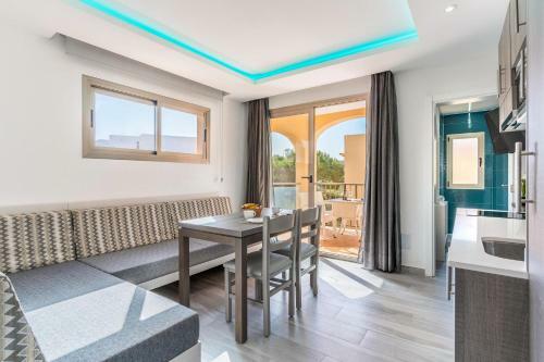 Ferrera Luxe Apartmento 703