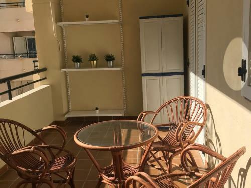 Apartamento Espectacular Residencial En 1a Linea Con Piscina.