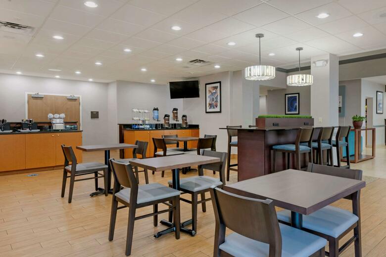 Hotel Comfort Suites Universal Studios Area