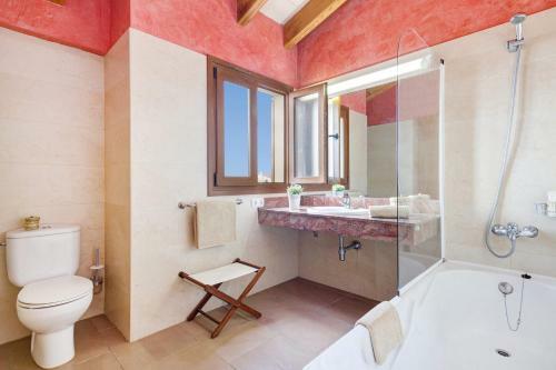 Mares 4 Bedroom Villa, Cala'n Forcat