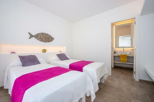 Aguamarina 4 Bedroom Villa, Cala'n Forcat