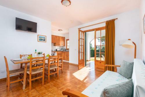 Brisa Mar 2, 2 Bedroom Apartment, Cala'n Bosch