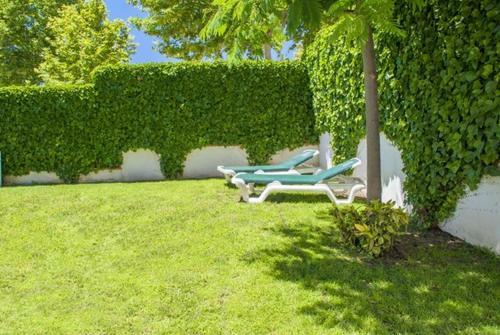 Segur De Calafell Villa Sleeps 8 Pool