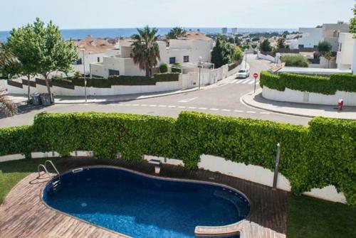 Segur De Calafell Villa Sleeps 8 Pool