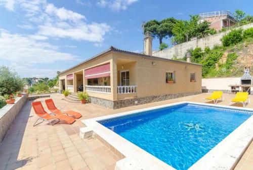 Montbarbat Villa Sleeps 9 Pool Wifi