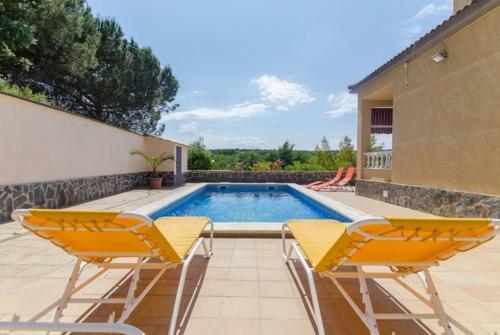 Montbarbat Villa Sleeps 9 Pool Wifi