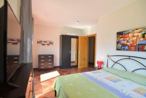 Montbarbat Villa Sleeps 8 Pool Wifi