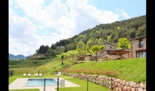 Castellar Del Riu Villa Sleeps 12 With Pool
