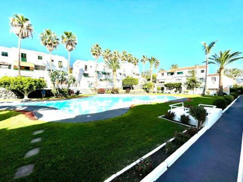 Apartamento Con Dos Dormitorios, Cerca de La Playa En Los Cancajos