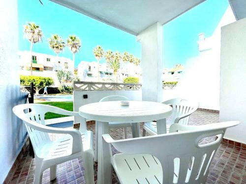 Apartamento Con Dos Dormitorios, Cerca de La Playa En Los Cancajos