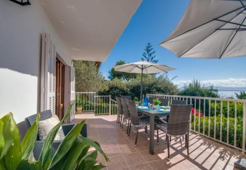Alcanada Holiday Home Sleeps 7 With Wifi