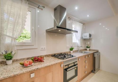 Alcanada Holiday Home Sleeps 6 With Wifi