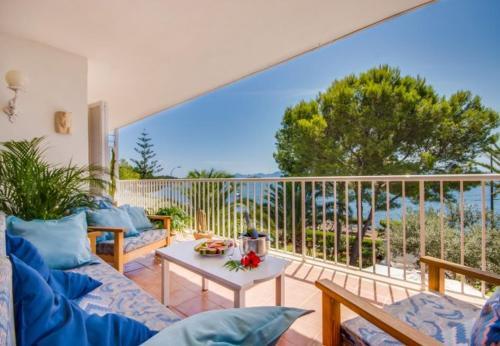 Alcanada Holiday Home Sleeps 6 With Wifi