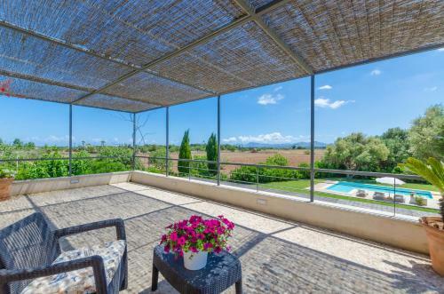 Yourhouse Can Cadernera