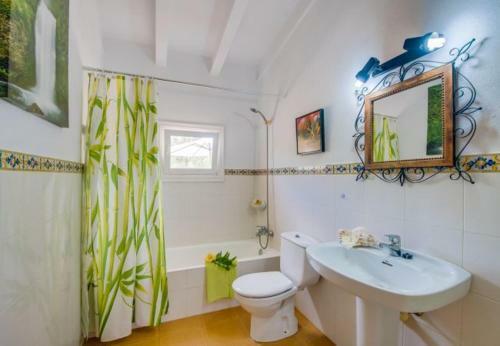 Font de Sa Cala Holiday Home Sleeps 4 With Pool And Wifi