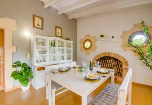 Font de Sa Cala Holiday Home Sleeps 4 With Pool And Wifi