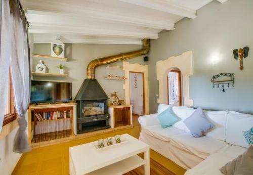 Font de Sa Cala Holiday Home Sleeps 4 With Pool And Wifi