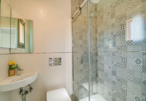 Sa Pobla Villa Sleeps 6 With Pool Air Con And Wifi