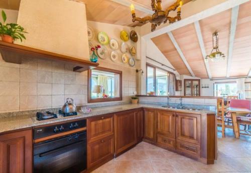 Sa Pobla Holiday Home Sleeps 6 With Pool And Wifi