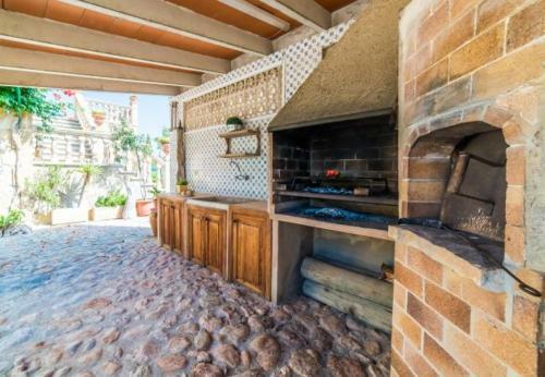 Sa Pobla Holiday Home Sleeps 6 With Pool And Wifi