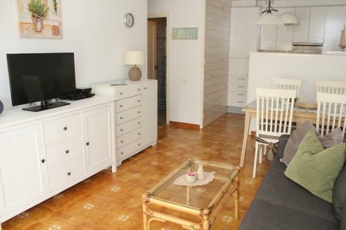 Riumar "olivera", 340m To Beach, Private Pool, On-site-service, Dog Beach