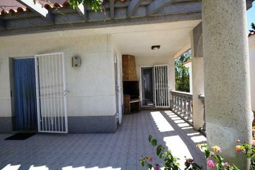 Riumar "four Seasons", 200m To Beach, Private Pool, On-site-service, Dog Beach