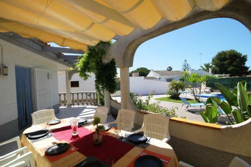 Riumar "four Seasons", 200m To Beach, Private Pool, On-site-service, Dog Beach