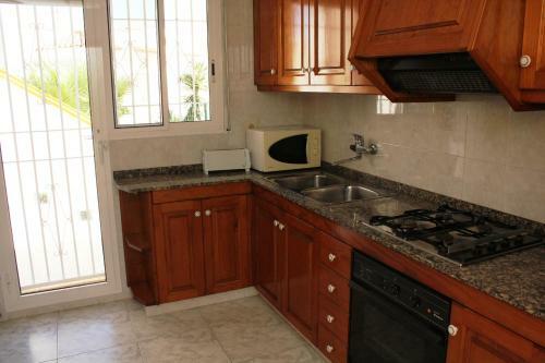 Riumar "four Seasons", 200m To Beach, Private Pool, On-site-service, Dog Beach