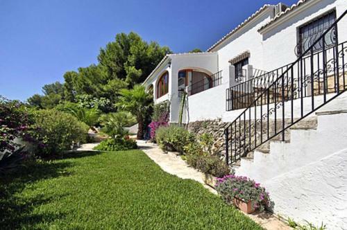 Xabia Villa Sleeps 6 Pool Air Con Wifi
