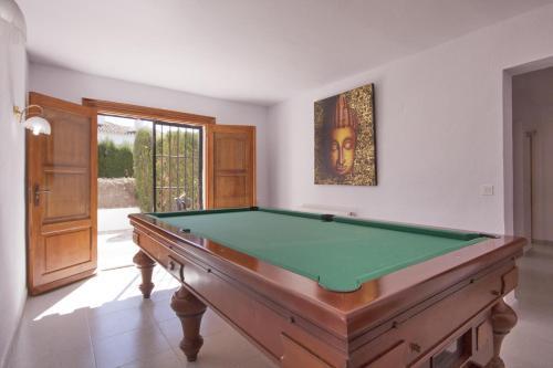Xabia Villa Sleeps 12 Pool Wifi