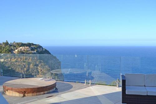 Xabia Villa Sleeps 6 Pool Air Con Wifi