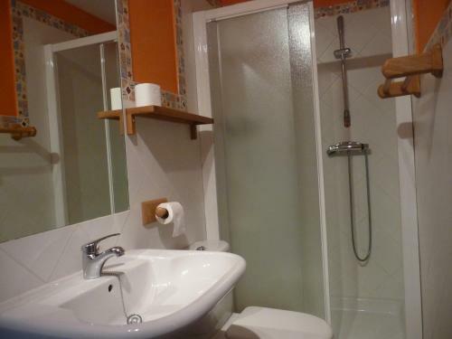 Hostal Pension Zelaigane
