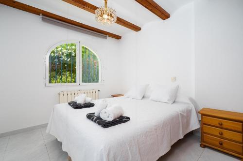Xabia Villa Sleeps 8 With Pool And Air Con