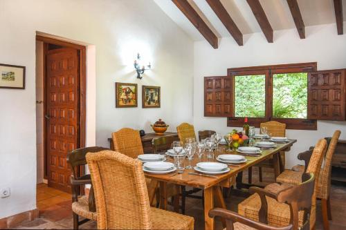 Xabia Villa Sleeps 18 With Pool And Free Wifi