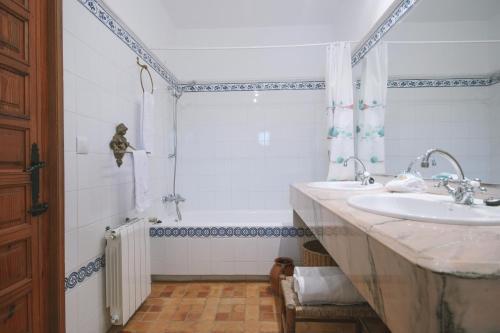Xabia Villa Sleeps 6 With Pool And Air Con