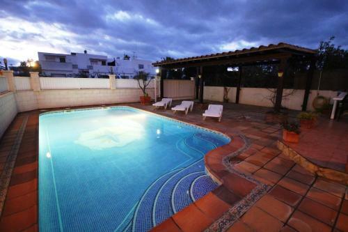 Riumar "josef", 490m To Beach, Private Pool, On-site-service, Dog Beach