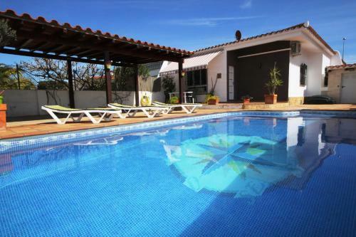 Riumar "josef", 490m To Beach, Private Pool, On-site-service, Dog Beach