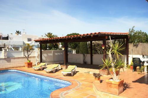 Riumar "josef", 490m To Beach, Private Pool, On-site-service, Dog Beach