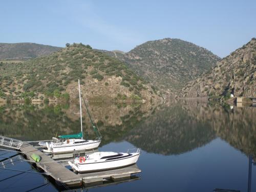 Hostal Douro Fluvina Yachts & Chalets