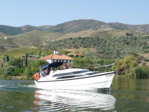 Hostal Douro Fluvina Yachts & Chalets